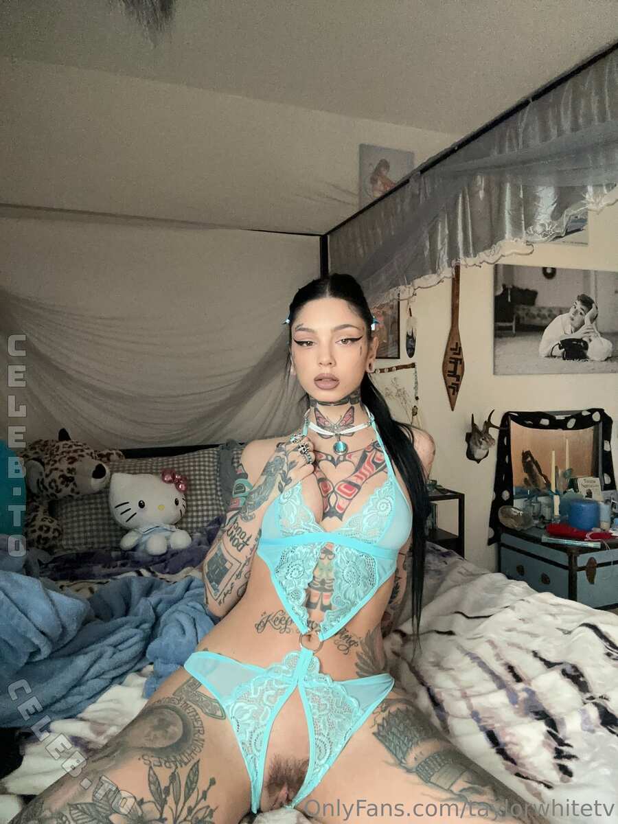 Taylor White Porn Hitachi Play Nun Nude Video