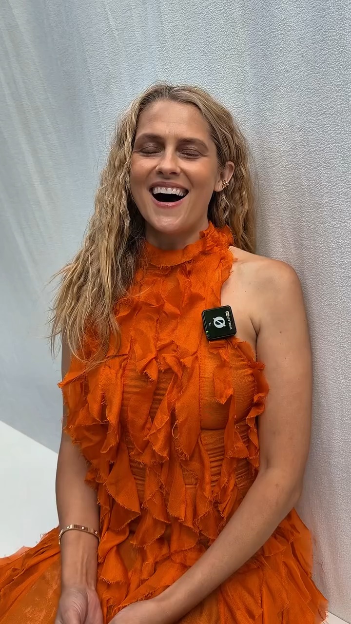 Teresa Palmer legs