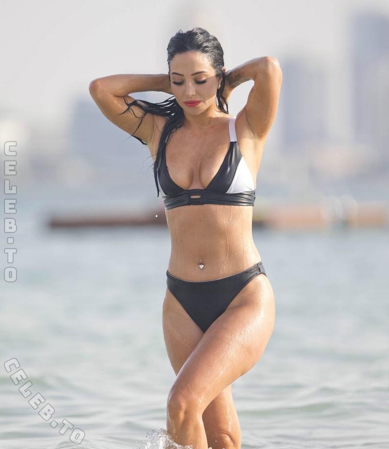 Tulisa Contostavlos legs
