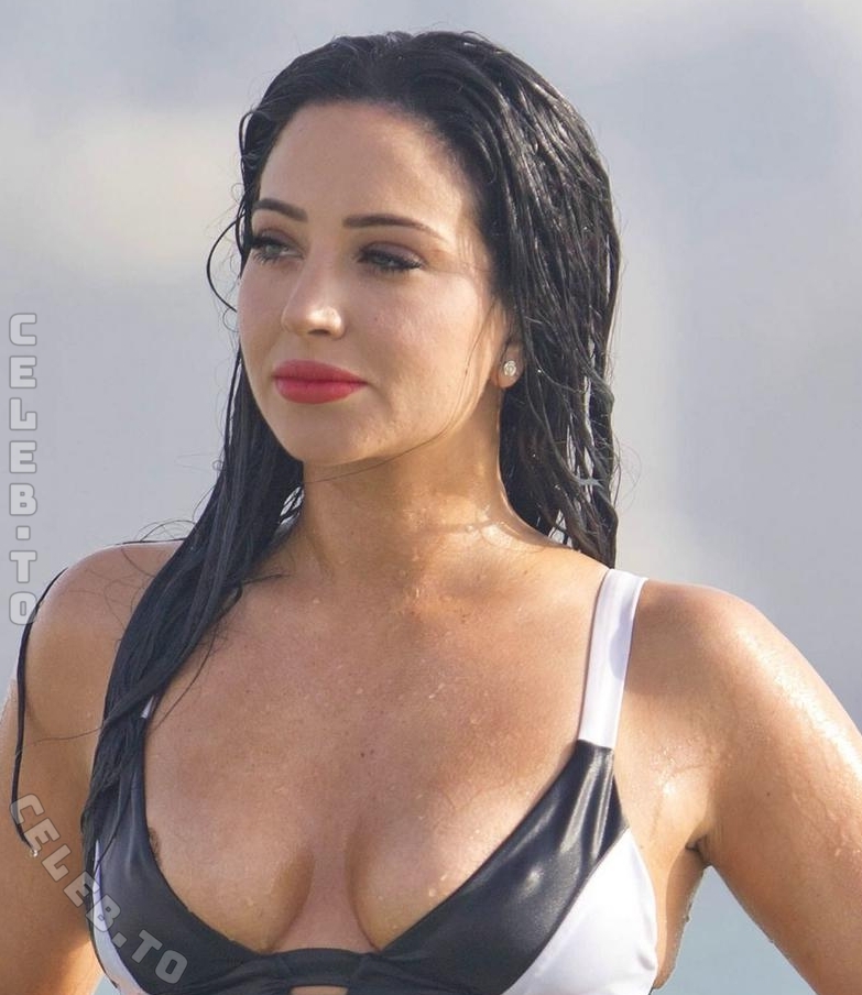 Tulisa Contostavlos legs