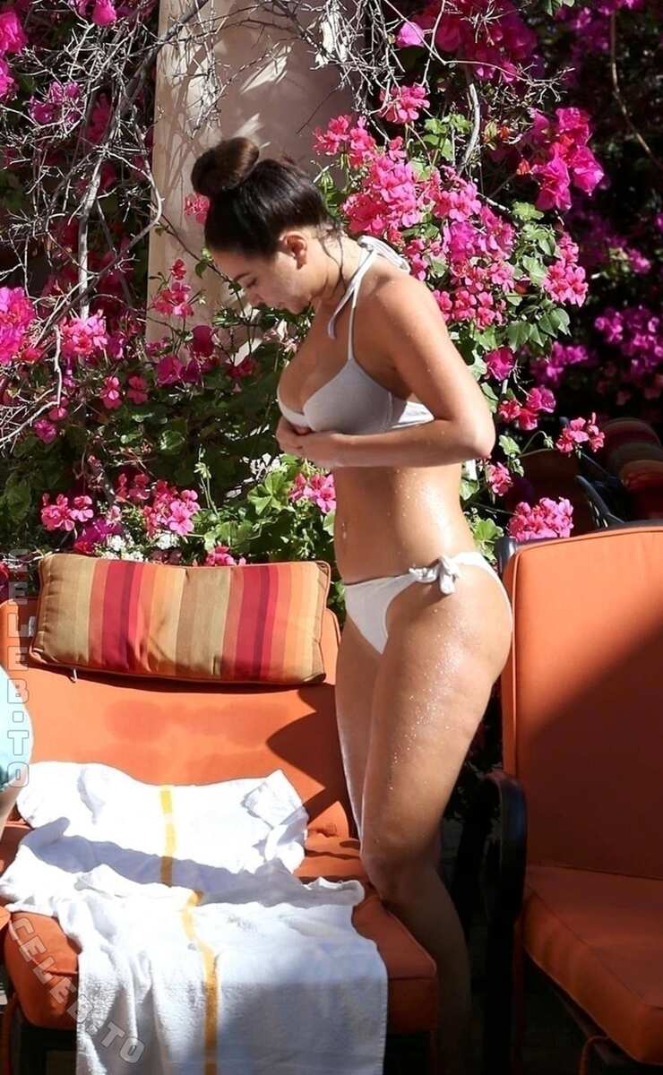 Tulisa Contostavlos butts
