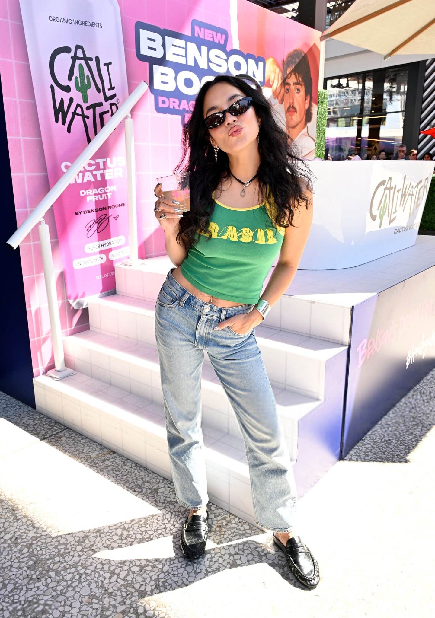 Vanessa Hudgens legs
