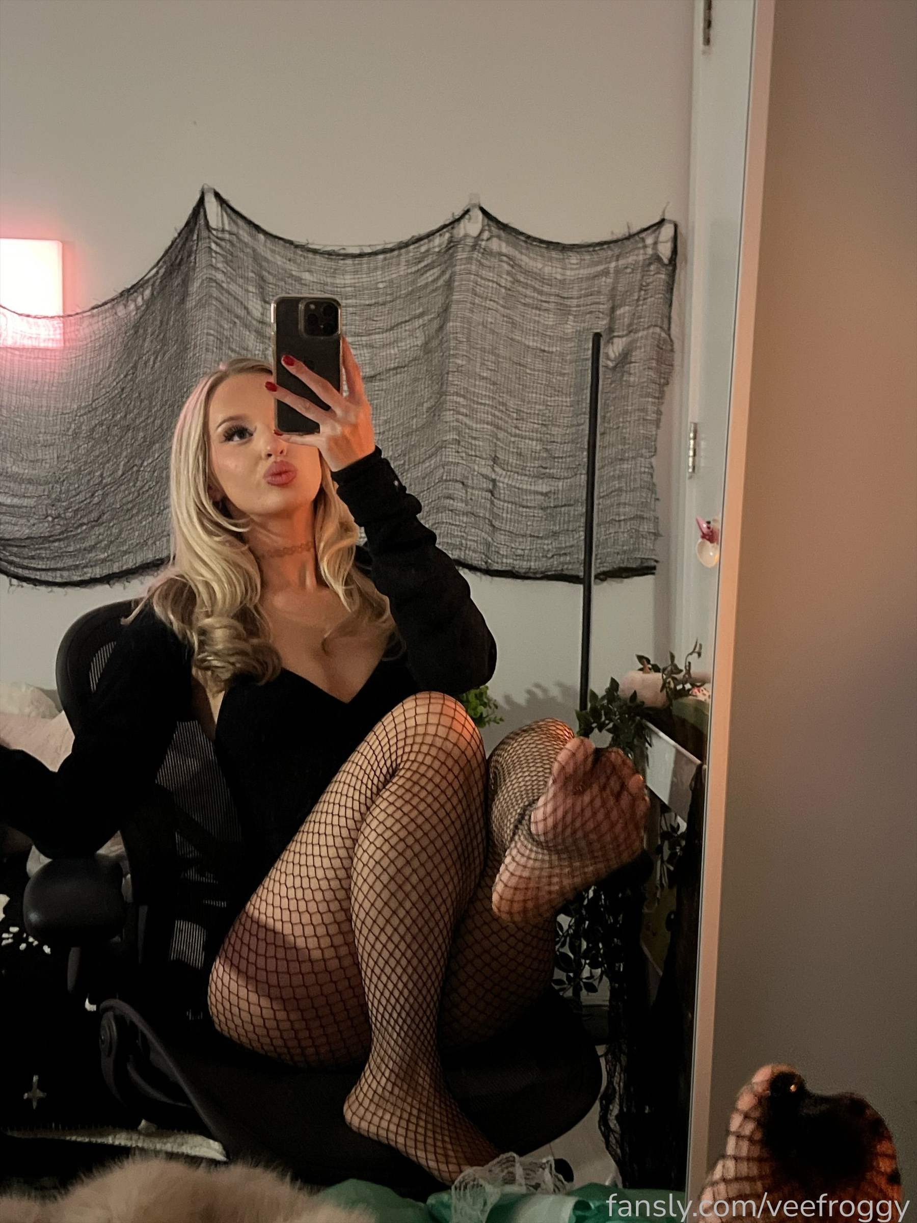 froggyinwell / v33froggy / veefroggy / veronika Nude Leaks OnlyFans  - Leaked Models