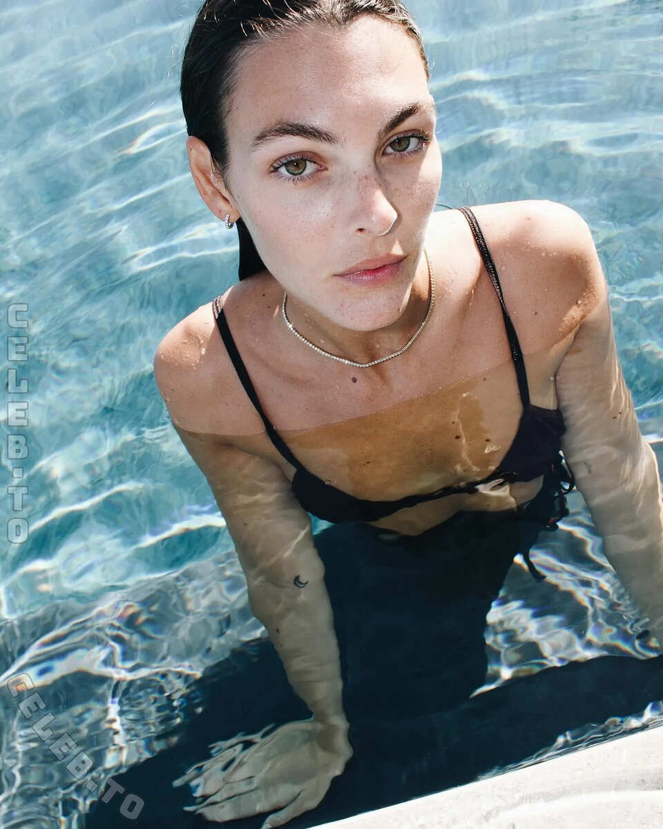 Vittoria Ceretti butts