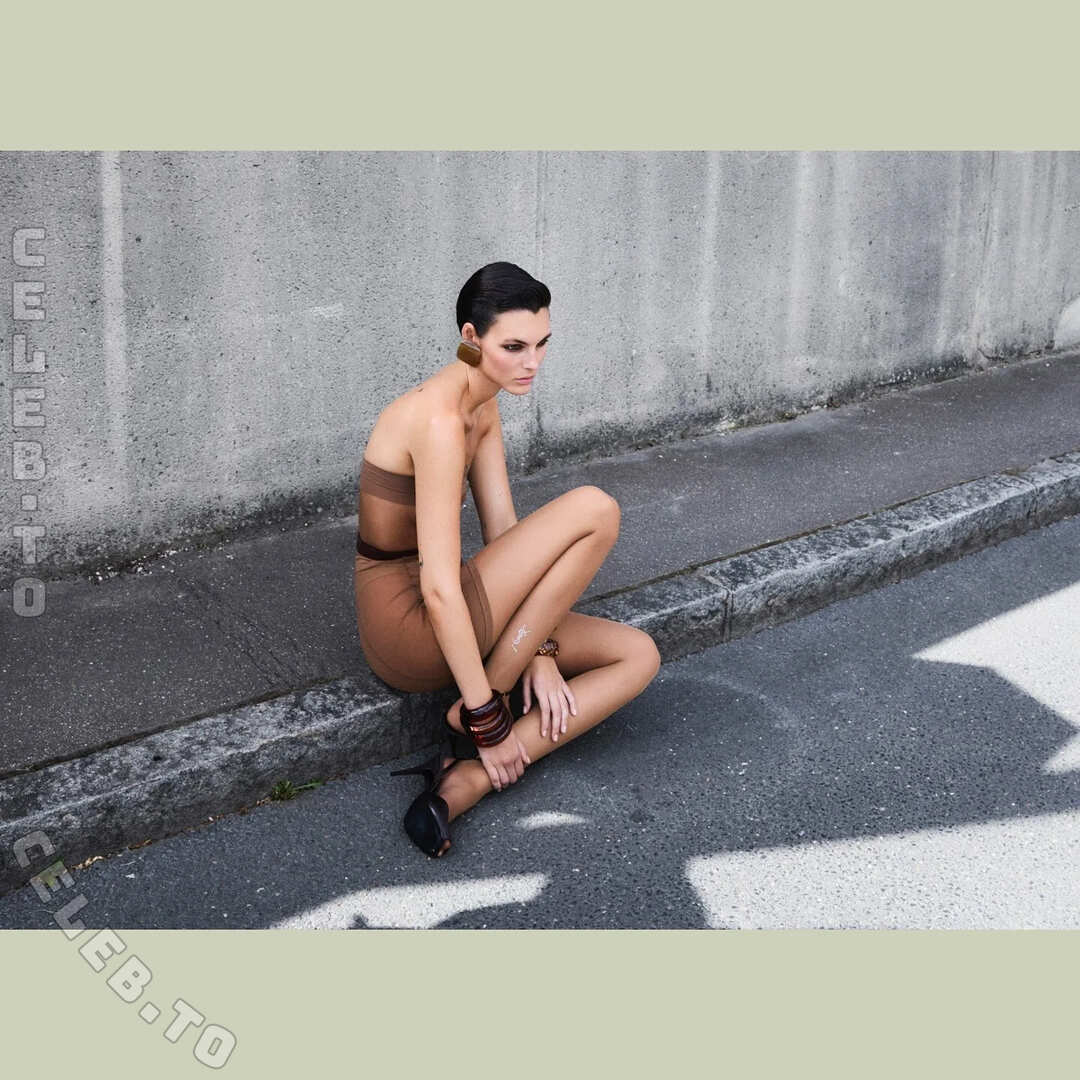 Vittoria Ceretti nude leaked photos