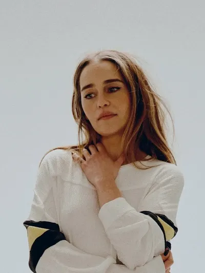 Emilia Clarke legs
