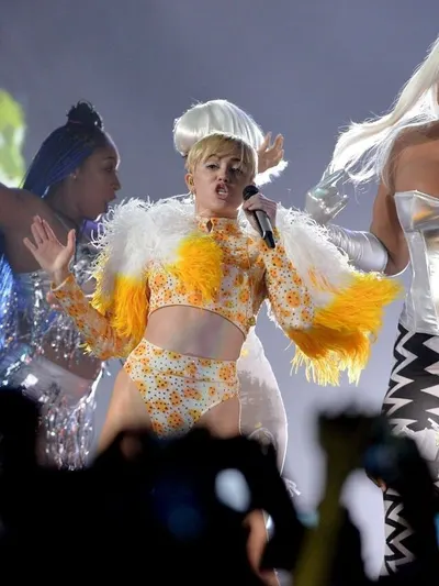 Miley cyrus pussy pics