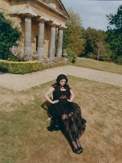 Maisie williams topless