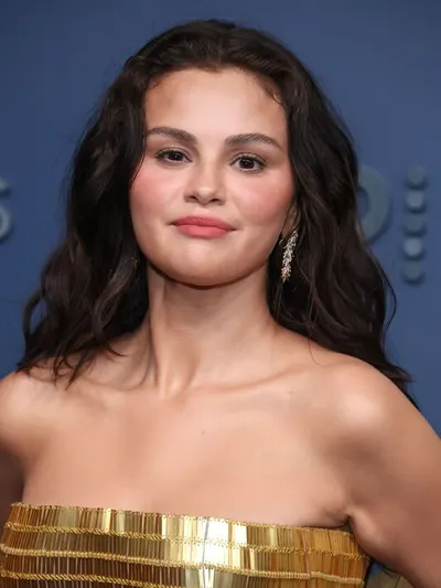 Selena gomez sexy armpit new