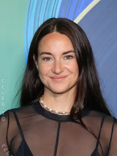 Shailene Woodley Nude Pics and Sex Scenes Compilation