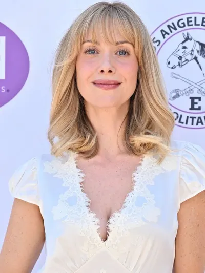 Alison brie topless image