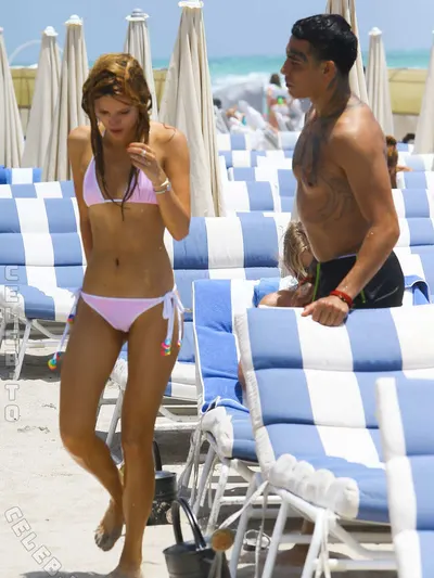 Bella thorne hot photos