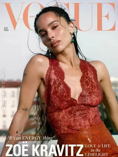 Zoe Kravitz legs