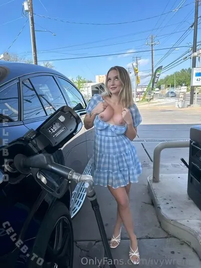 Ivy Wren Onlyfans Loses Anal Virginity Leaked Video
