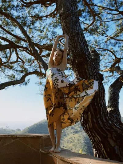 Brie Larson Nude Tit Slip Outtake And Photos