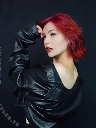 KallMeKris Nude Nipple Slip Outtakes