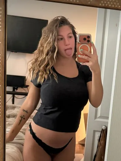 Ariana Orsborn / arianaorsbornn / hazelxxchrsitine Nude Leaks OnlyFans  – Leaked Models