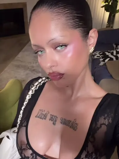 KhleoKhleoKhelo / Khleopatre / khleokhleokhleo / khleopatre11 Nude Leaks OnlyFans  – Leaked Models
