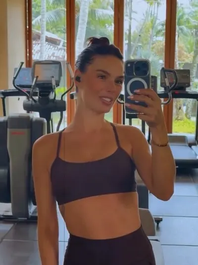 Isis Valverde Nude Selfies Released