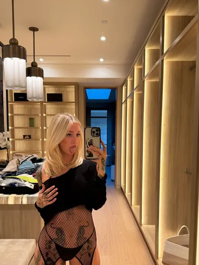 Essieofficial / essie Nude Leaks OnlyFans  – Leaked Models
