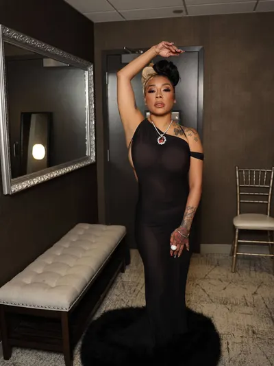 Keyshia Cole boobs