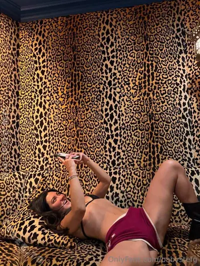 Stefanie Gurzanski Pussy Lingerie Tease Nude Video