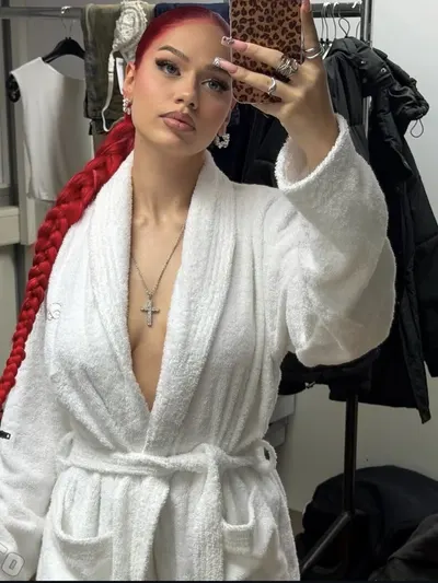 Badmomzjay Sexy (61 Photos)
