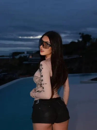 Andrea Botez Sexy Tight Pink Outfit Set Leaked – Influencers GoneWild