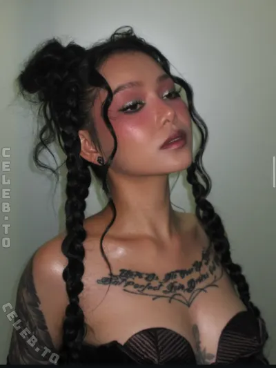 Bella-poarch / bellapoarch / bllapoarch Nude Leaks OnlyFans  – Leaked Models