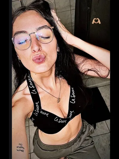Quebecoises / abigaele / aichablack_vip / andiemodel Nude Leaks OnlyFans  – Leaked Models