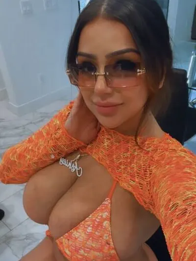 kissmyasshley / kissmyasshley._ Nude Leaks OnlyFans  – Leaked Models