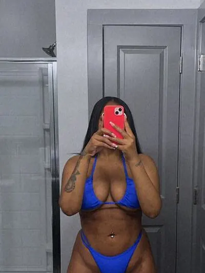 Astromamii_ / cherissexo / spanishhmamiiii Nude Leaks OnlyFans  – Leaked Models
