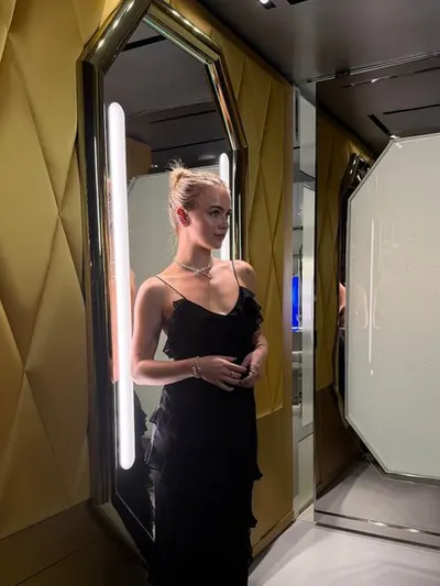 Emma Brooks Nude Photoshoot Debut
