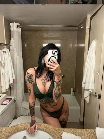 era / eragirlx / erarose / luciferisfemxoxo Nude Leaks OnlyFans  – Leaked Models