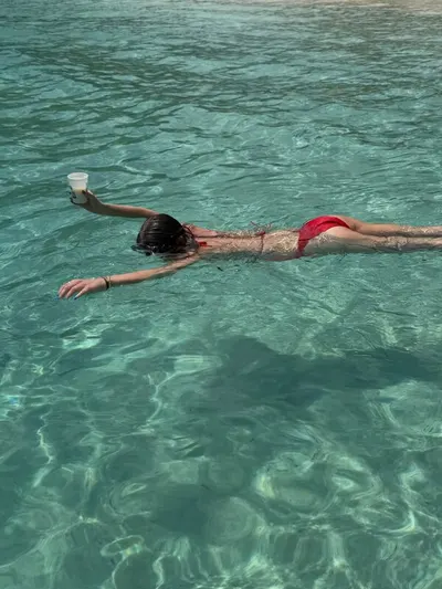 Kelsea Ballerini butts