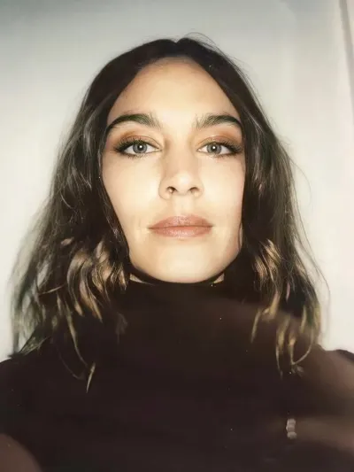 Alexa Chung butts