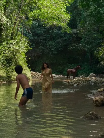 Adria Arjona butts