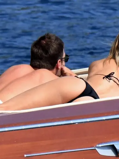Gisele Bundchen hands