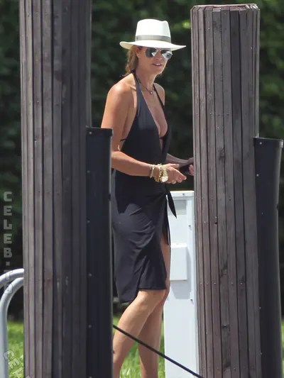 Elle Macpherson nude leaked photos