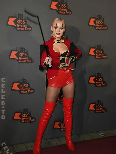 Zara Larsson nude leaked photos
