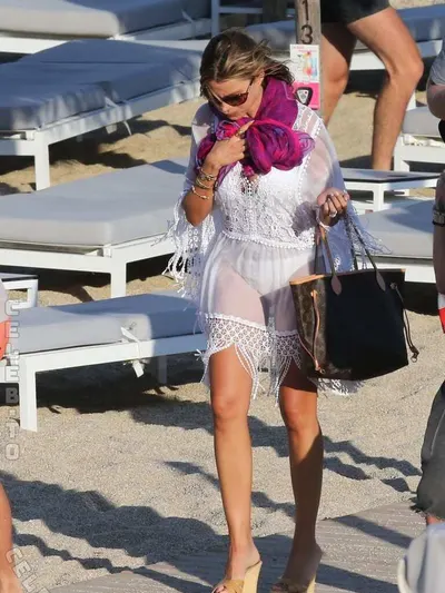 Sofia Vergara legs