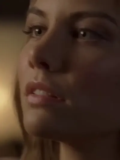 Lauren Cohan nude leaked photos