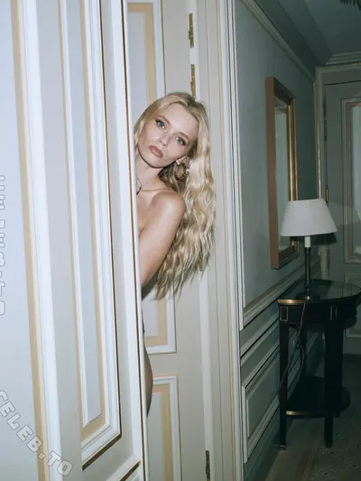 Abbey Lee Kershaw nude leaked photos