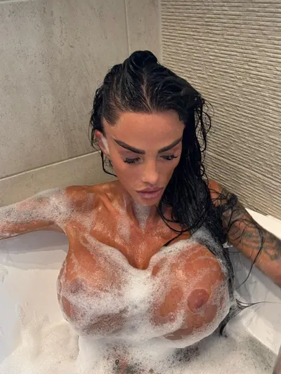 Katie Price nude leaked photos