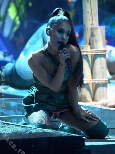 Ariana grande leak
