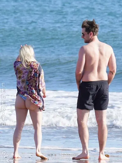 Ariel.winter nude