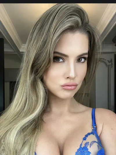Amanda cerny nude photo